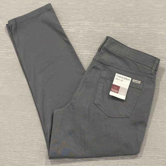 Calvin Klein Chino Pants Mens 36 x 30 Gray Slim Fit Straight Flex Waist Cotton - Picture 1 of 13
